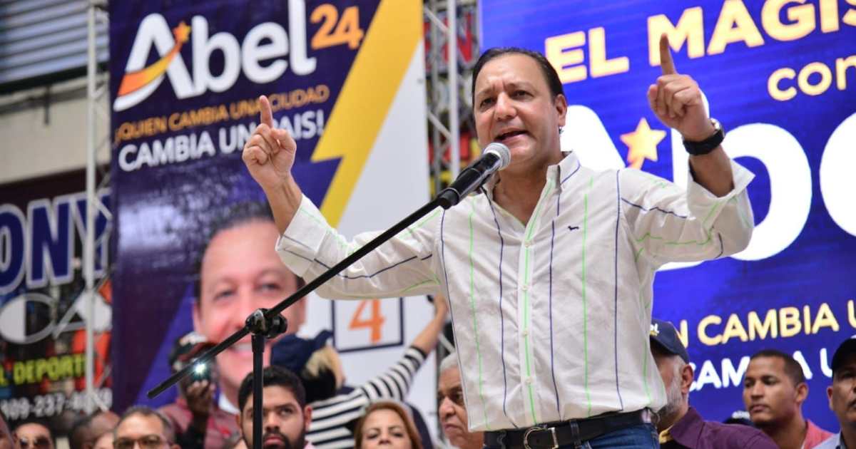 Abel Martinez rechaza alianza opositora y apuesta por su propio camino hacia la presidencia de la República Dominicana en 2024