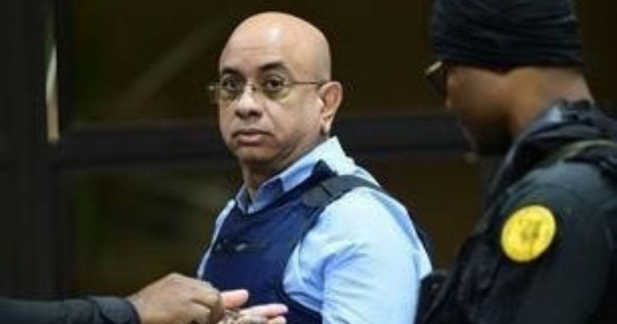 Explosiva carta del asesino confeso del ministro de Medio Ambiente denuncia millonario préstamo para apoyar a Luis Abinader