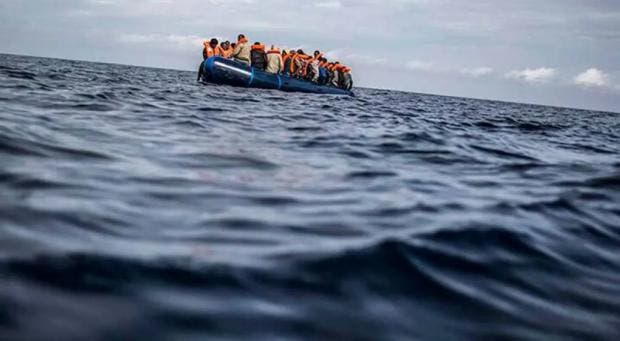 Autoridades repatrían a 33 dominicanos y un haitiano en aguas de Puerto Rico Autoridades repatrían a 33 dominicanos y un haitiano en aguas de Puerto Rico