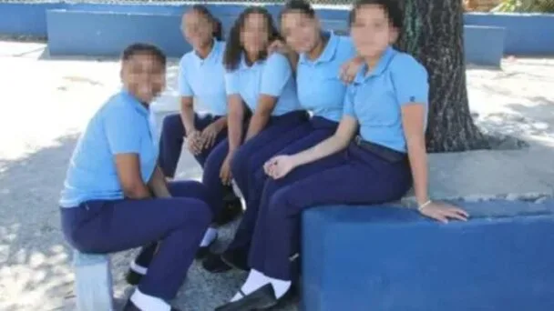 Cambio de uniforme escolar: un capricho del Ministerio de Educación que costará 2 mil millones de pesos y afectará a las pequeñas empresas