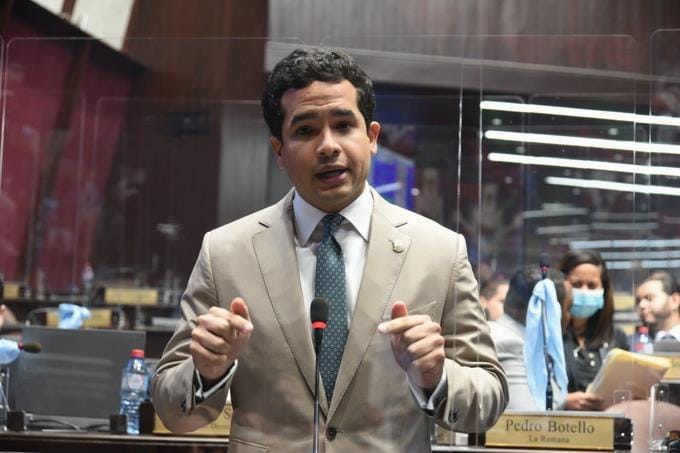 Diputados del PLD y FP saludan posibles alianzas para las elecciones de 2024 Diputados del PLD y FP saludan posibles alianzas para las elecciones de 2024