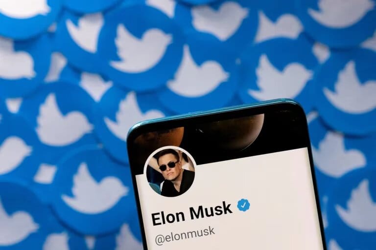 Elon Musk anuncia fecha límite para el cheque azul gratis en Twitter Elon Musk anuncia fecha límite para el cheque azul gratis en Twitter