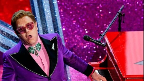 Elton John pide ante el Senado de EE.UU. “pisar el acelerador” frente al sida