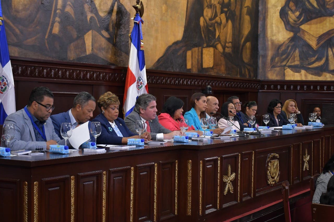 Fernando Quiroz pide a legisladores aprobar Ley de Autismo