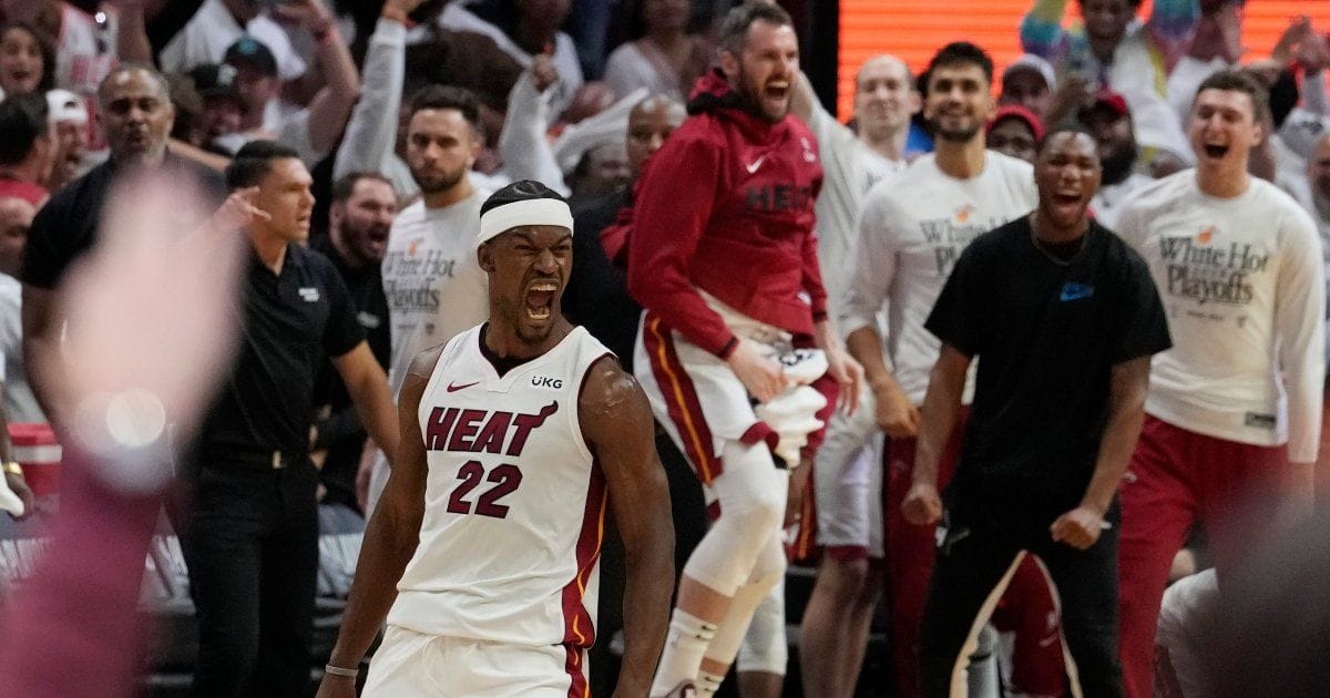Fiel a su forma, Butler tiene al Heat en terreno inesperado