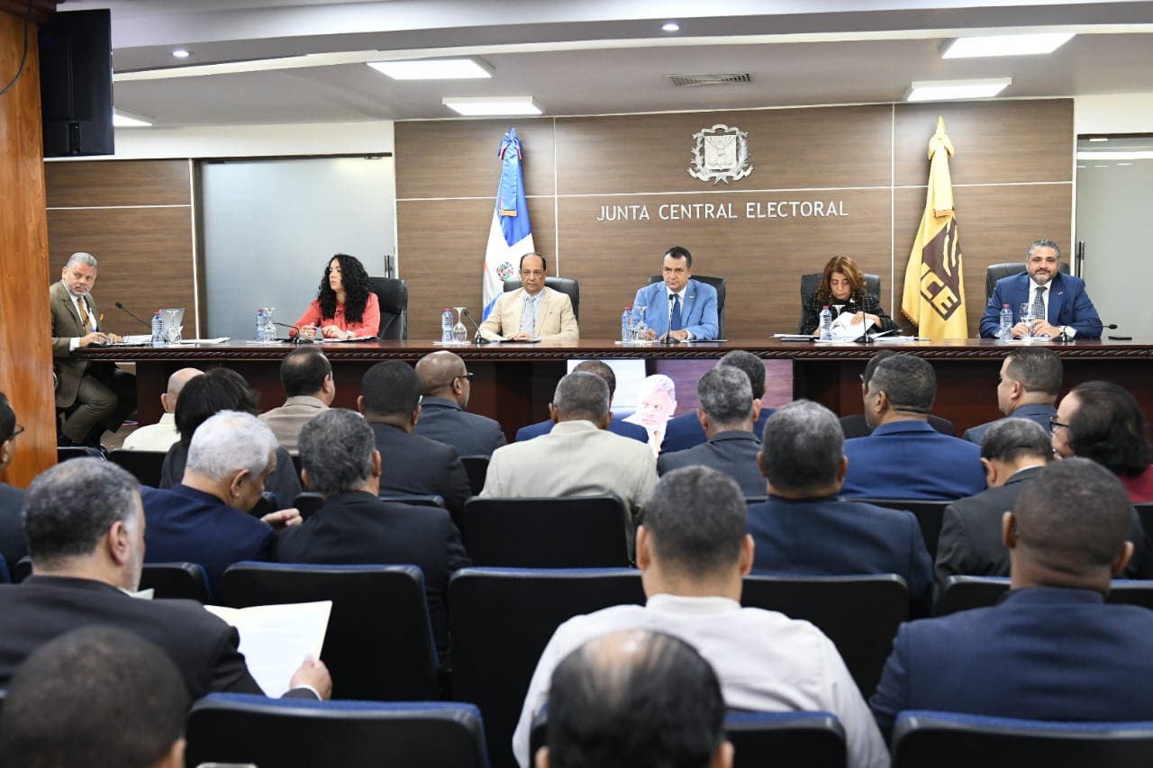 JCE otorga a los partidos un plazo de 5 días para realizar observaciones a la propuesta de votación y escrutinio manual
