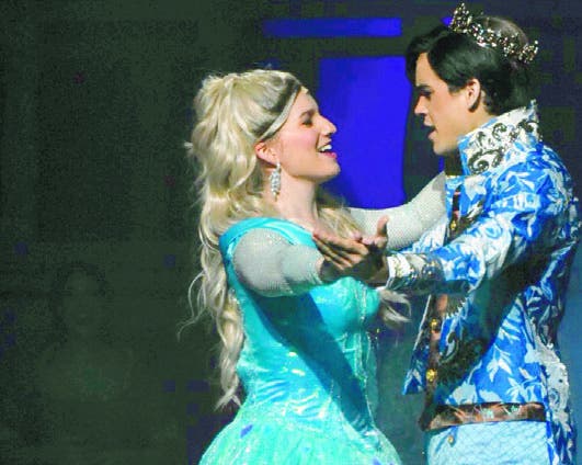 “La Cenicienta” un éxito teatral que se anota seguir otro fin de semana “La Cenicienta” un éxito teatral que se anota seguir otro fin de semana