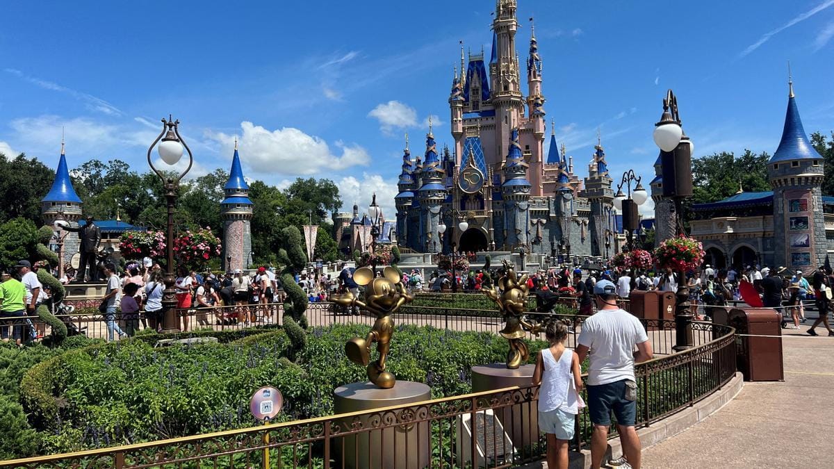 La guerra con Disney llega a los tribunales y golpea a DeSantis La guerra con Disney llega a los tribunales y golpea a DeSantis