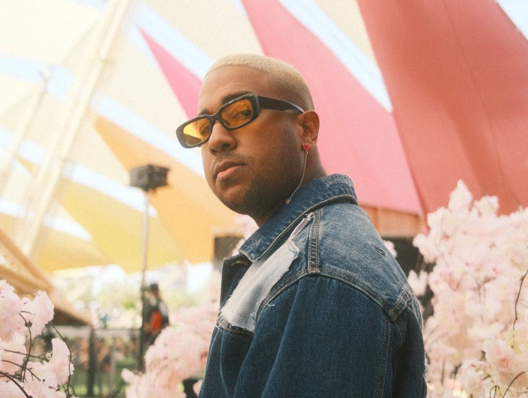 Ov Grey, dominicano de bresh en Coachella Ov Grey, dominicano de bresh en Coachella