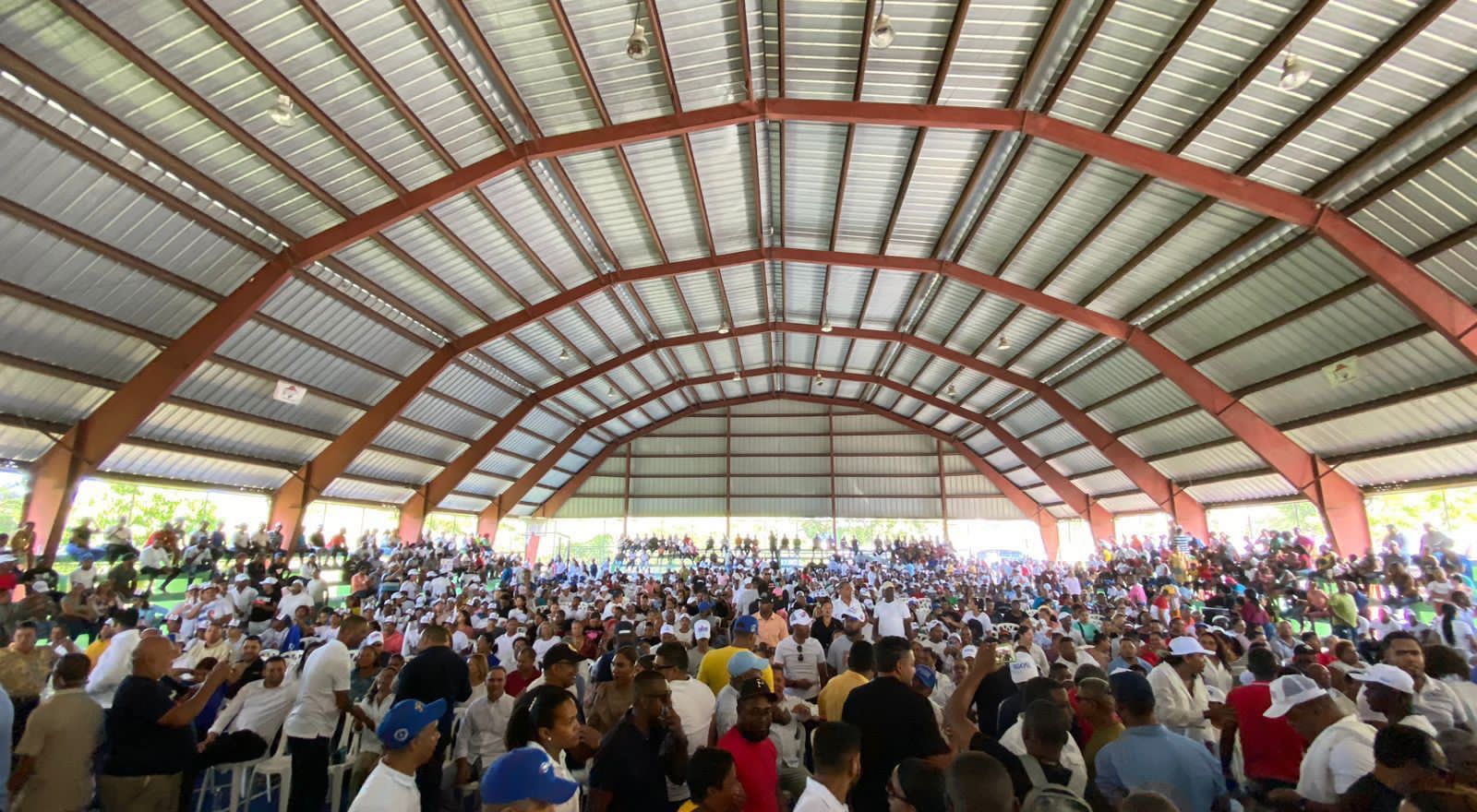 PRM juramenta ejecutivos en Sosúa, Cabarete y Sabaneta de Yásica
