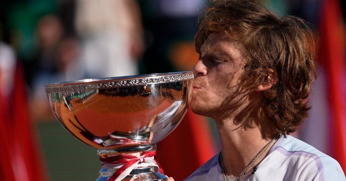 Rublev remontó para ganar el título de Montecarlo Rublev remontó para ganar el título de Montecarlo