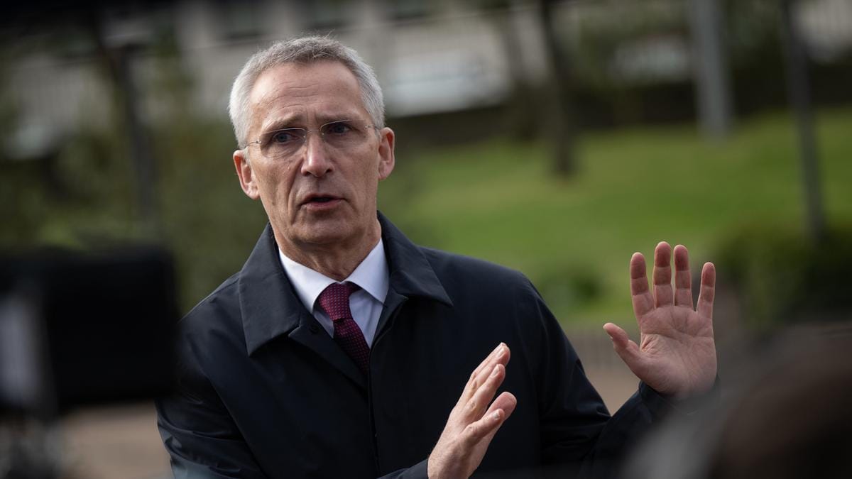 Stoltenberg confirma la entrega a Ucrania de 230 tanques de países aliados