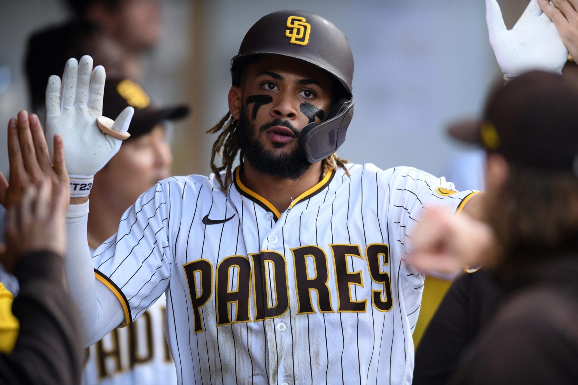 Tatis Jr. impulsa tres, lidera a San Diego sobre los Cachorros Tatis Jr. impulsa tres, lidera a San Diego sobre los Cachorros
