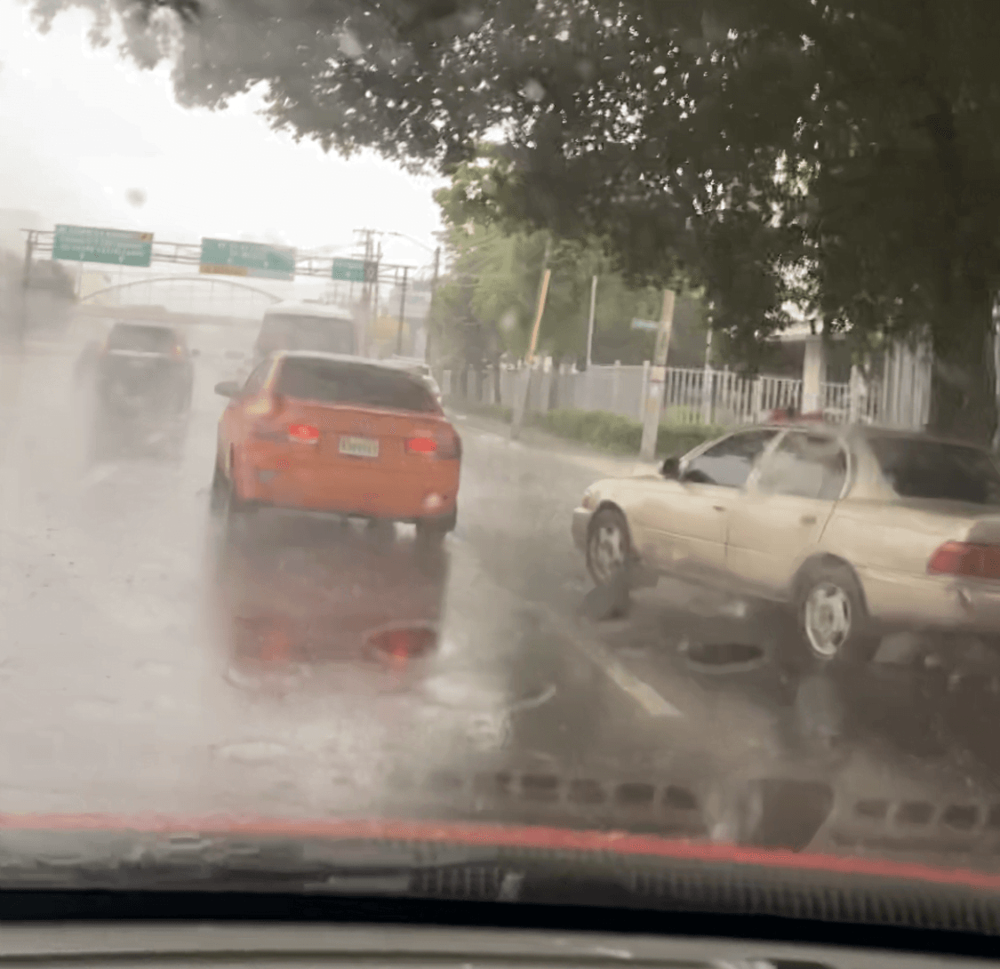 Tras varias semanas de sequía, llueve en RD