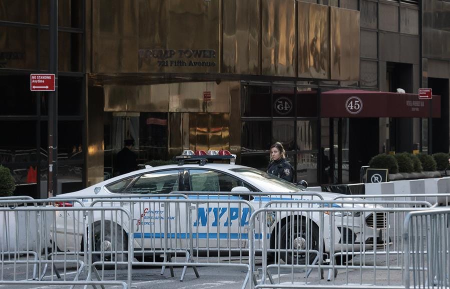 Trump dice que viajará de Florida a Nueva York al mediodía de hoy