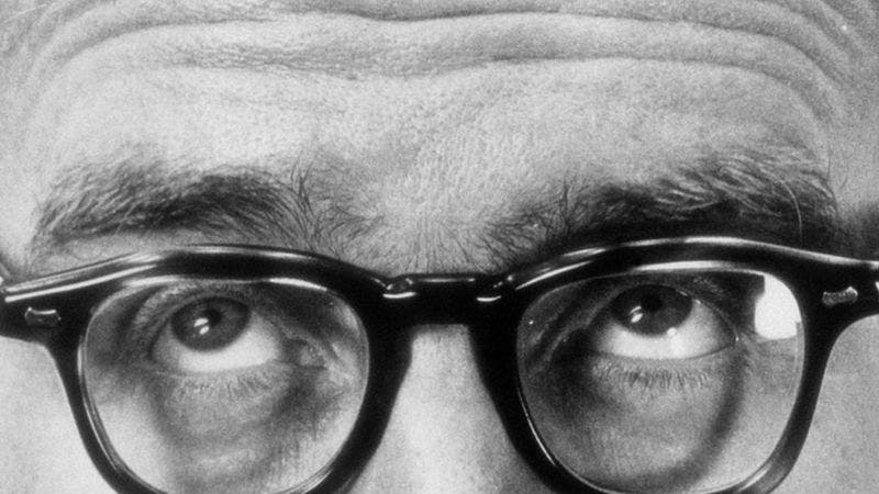 4 señales que indican que necesitas unas gafas nuevas