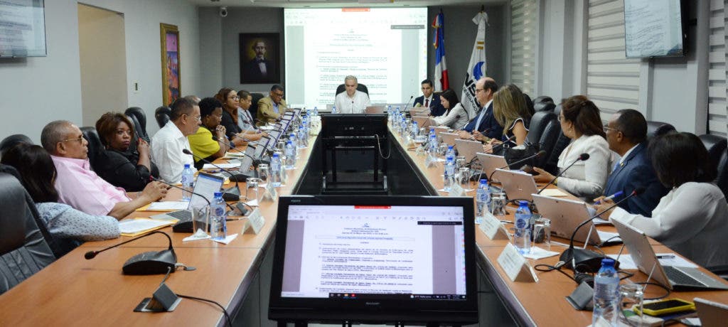CNSS aprueba Contrato de Póliza de Invalidez, Sobrevivencia del Régimen Contributivo y Trabajadores del Hogar