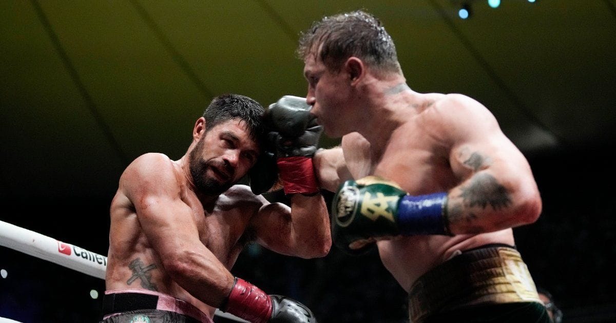 Canelo gana, pero no cumple su deseo Canelo gana, pero no cumple su deseo