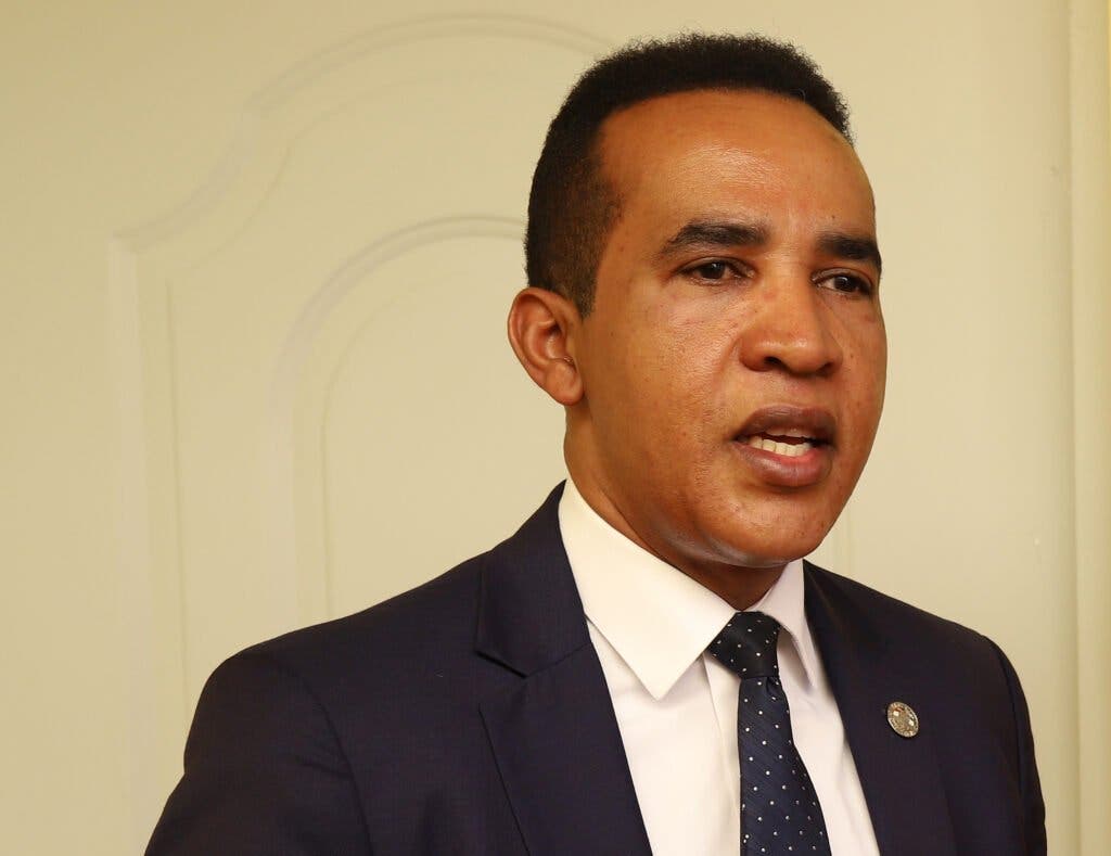 Caso Coral 5G: Jueces varían prisión por arresto domiciliario a De los Santos Viola Caso Coral 5G: Jueces varían prisión por arresto domiciliario a De los Santos Viola