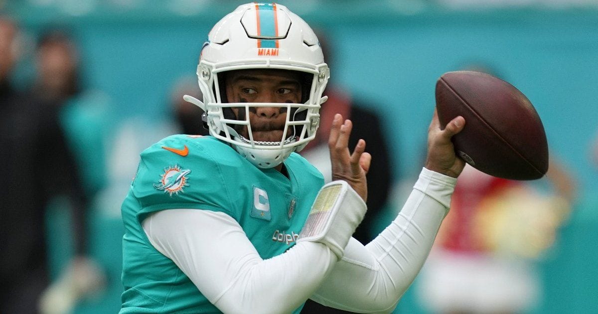 Compañero de los Dolphins predice un gran año para Tagovailoa Compañero de los Dolphins predice un gran año para Tagovailoa