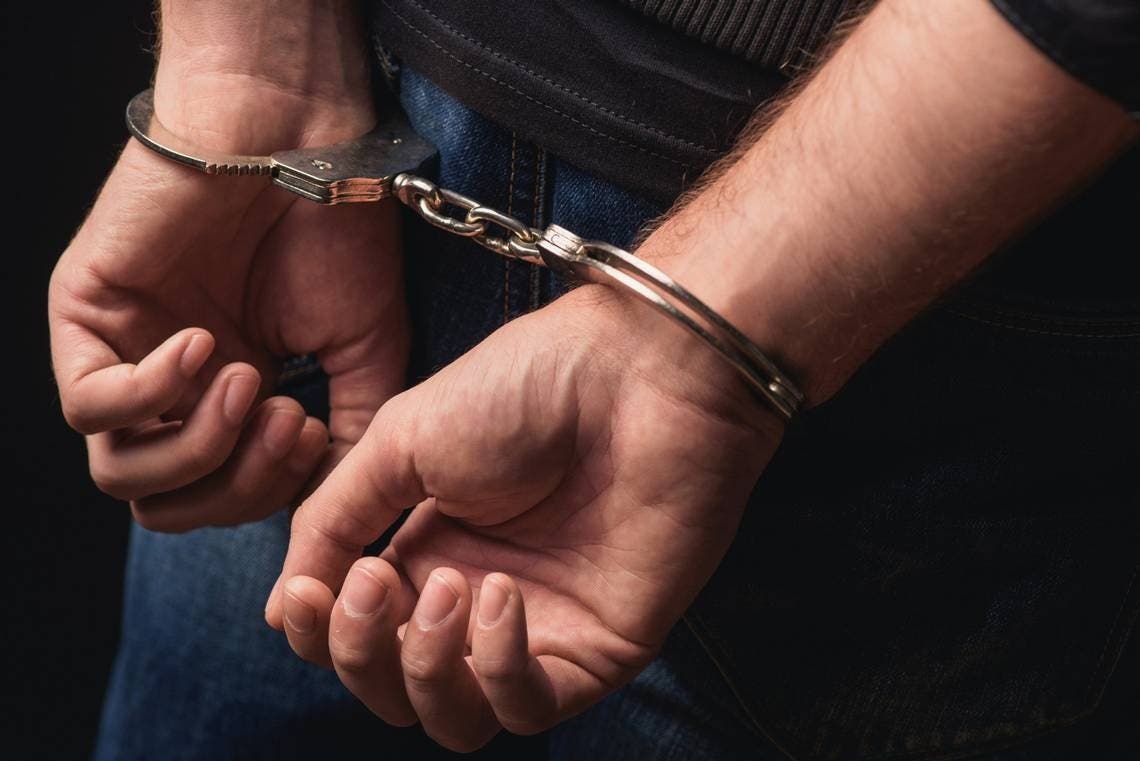 Condenan a 10 años de prisión al hombre que hirió a machetazos a una expareja y a su hija en Villa Tapia Condenan a 10 años de prisión al hombre que hirió a machetazos a una expareja y a su hija en Villa Tapia
