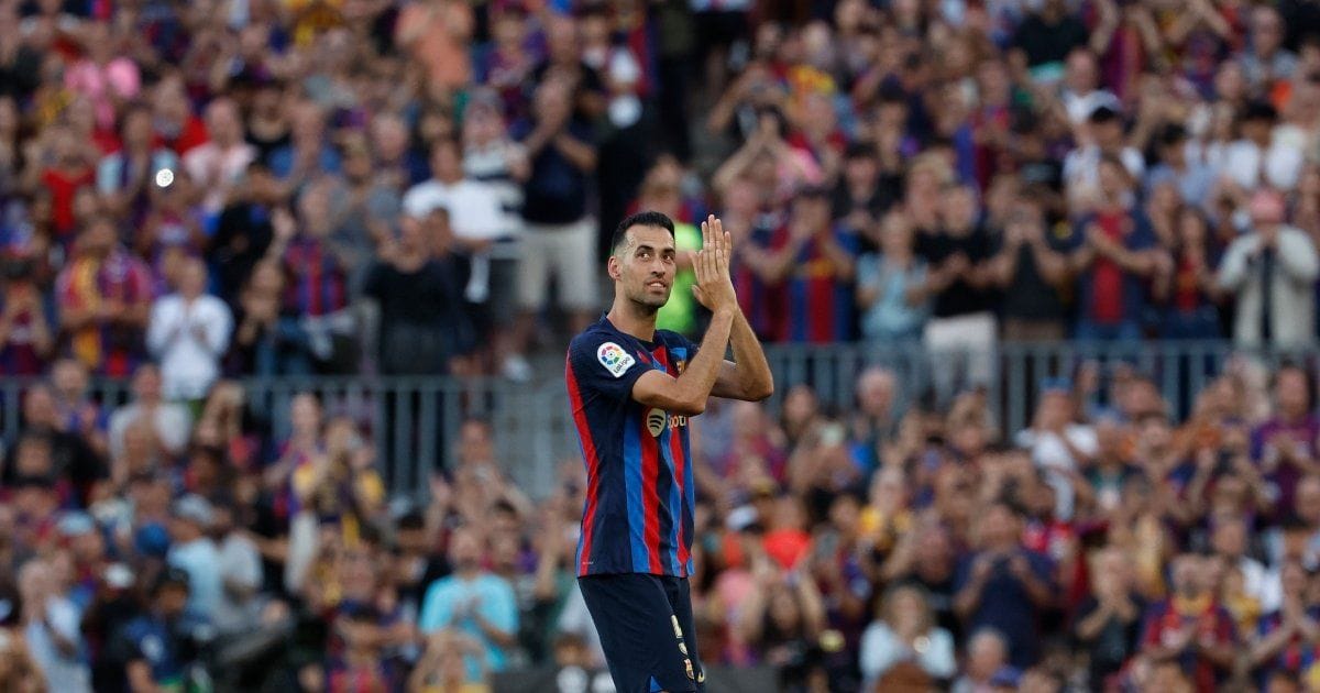 El Barcelona se despide por todo lo alto de dos de sus figuras El Barcelona se despide por todo lo alto de dos de sus figuras