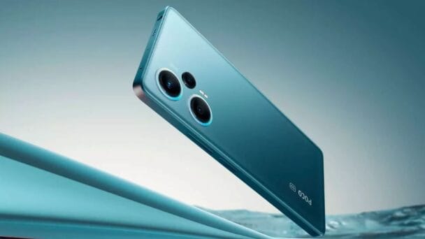 El Poco F5 llega con pantalla Amoled de 120Hz y procesador mejorado