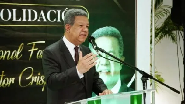 El candidato presidencial Leonel Fernández se refiere a conversaciones informales sobre acuerdos electorales entre la Fuerza del Pueblo y otros partidos