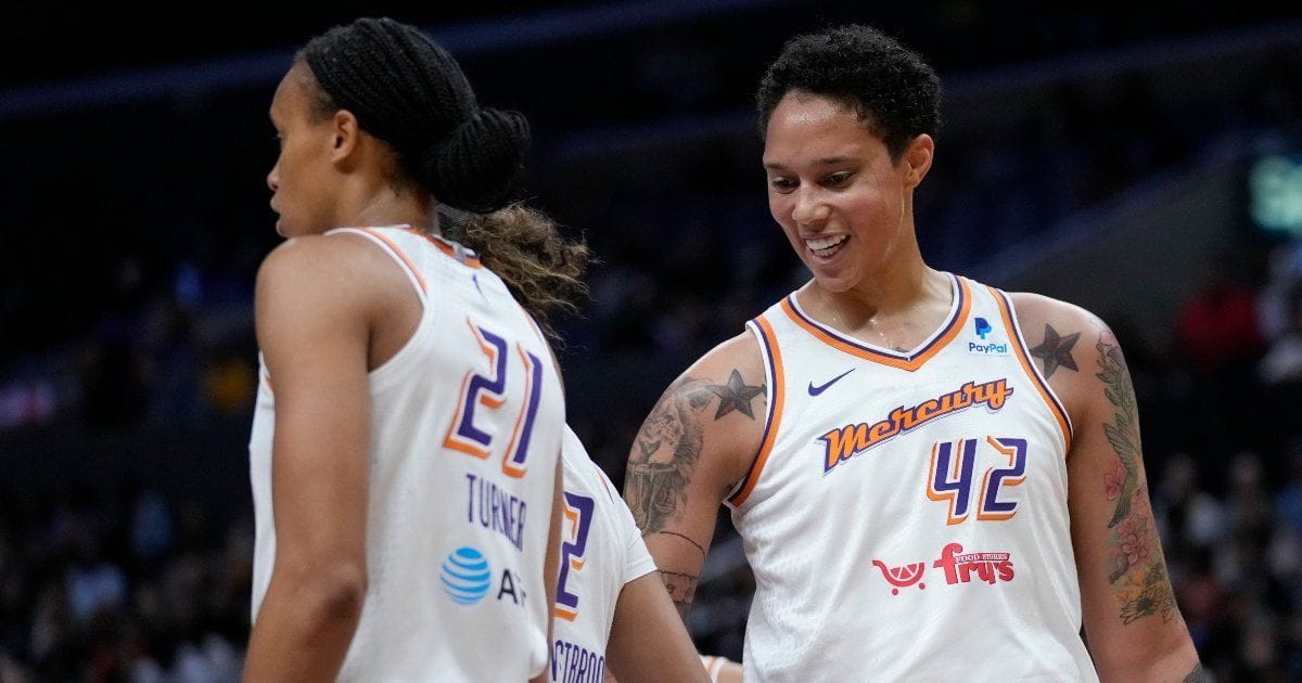 El primer juego de Brittney Griner desde su arresto en Rusia
