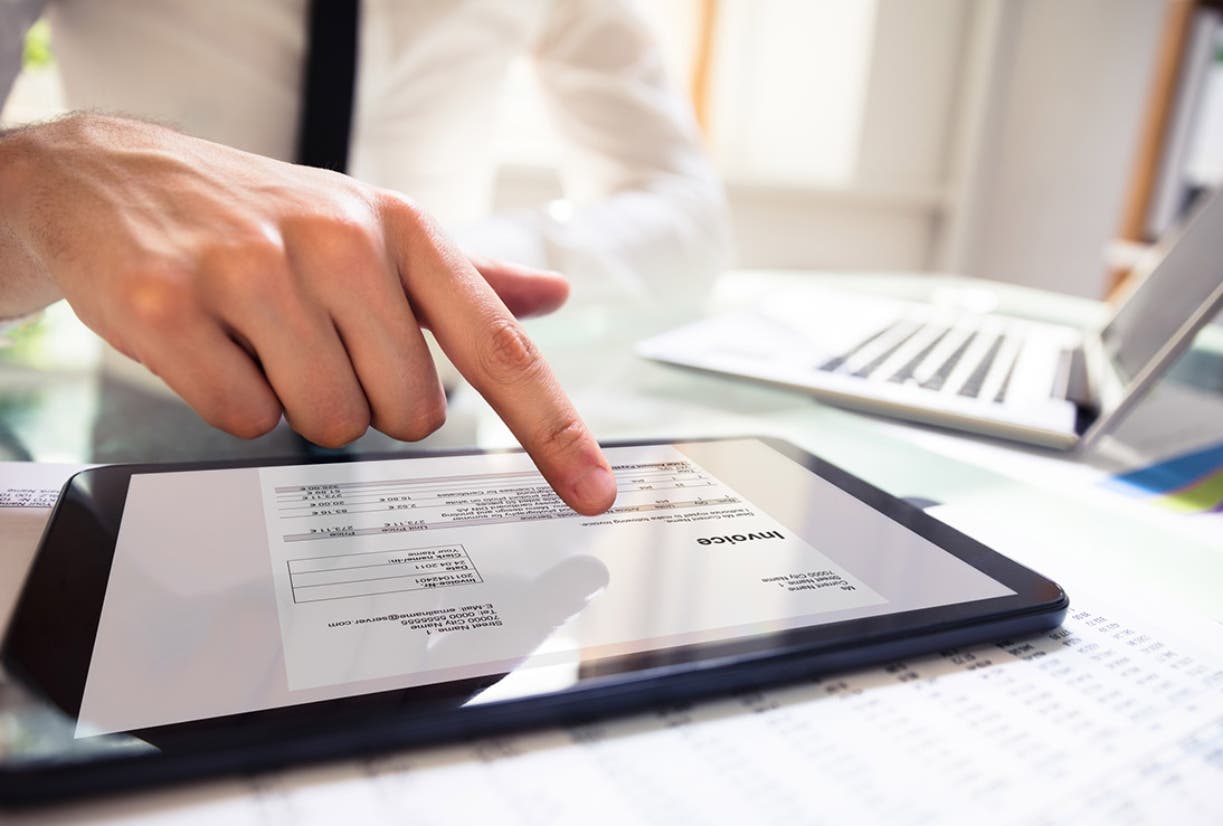 Empresas tendrán doce meses para iniciar con la facturación electrónica Empresas tendrán doce meses para iniciar con la facturación electrónica