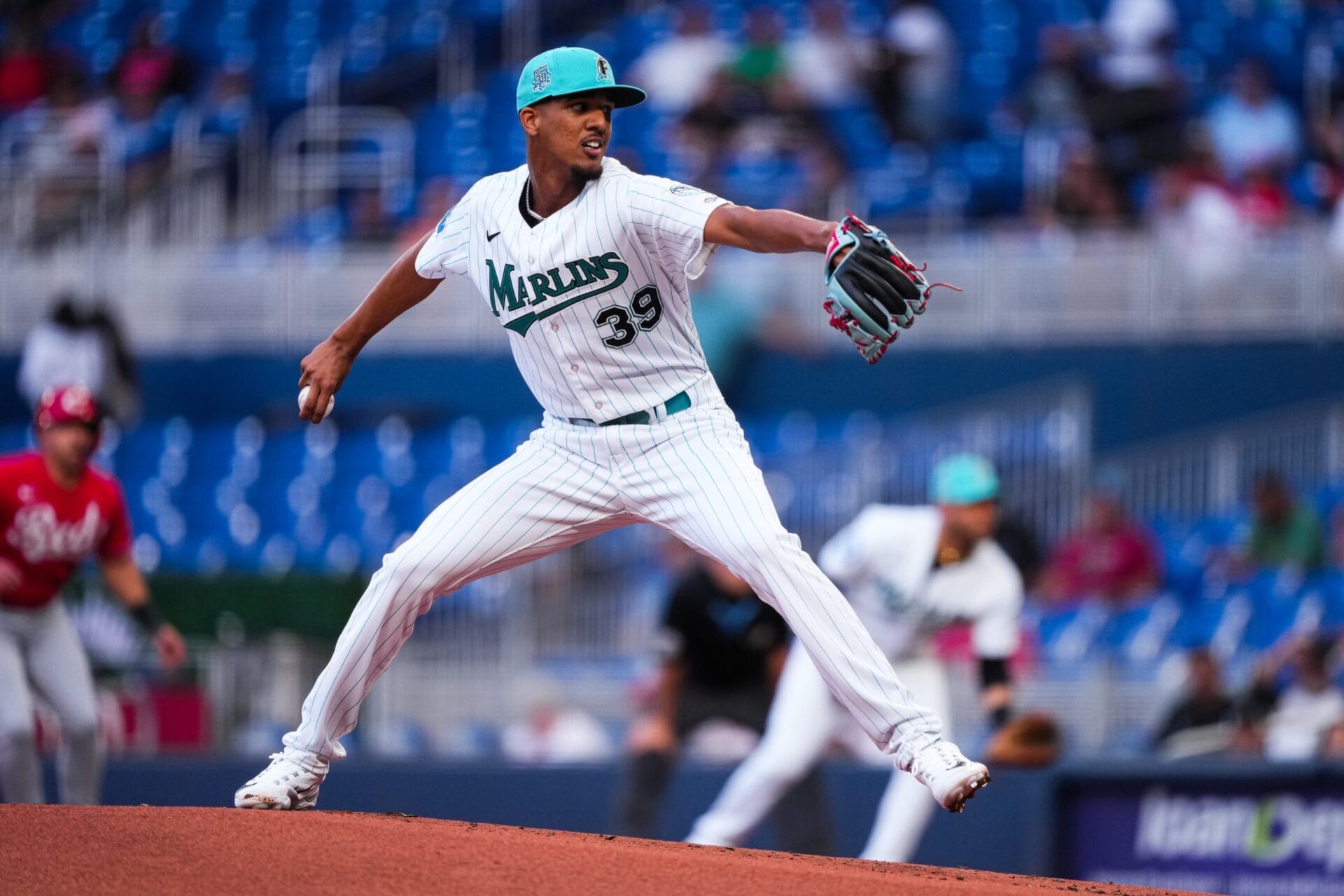Eury Pérez exhibió todo su potencial en su debut: 
