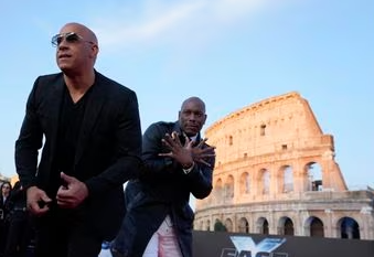 Fast & Furious despliega su adrenalina automovilística en el Coliseo de Roma