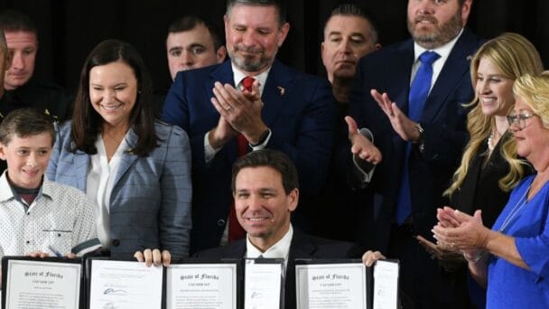 Florida legaliza la pena de muerte por agresión sexual contra niños: ¿es esto un paso hacia atrás para los derechos humanos?
