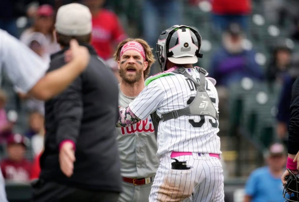 Harper expulsado tras altercado con lanzador de los Rockies Harper expulsado tras altercado con lanzador de los Rockies