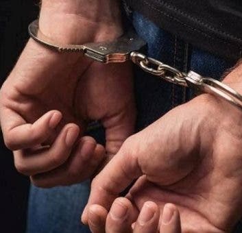 Imponen un año de prisión preventiva a hombre acusado de matar a un niño en Santiago