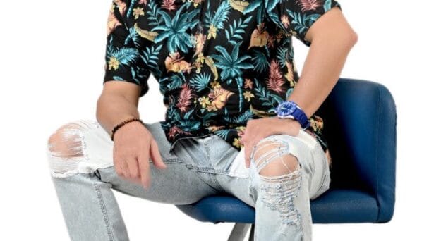 Johnny Kenton trae nuevas canciones abrazado a un nuevo proyecto musical