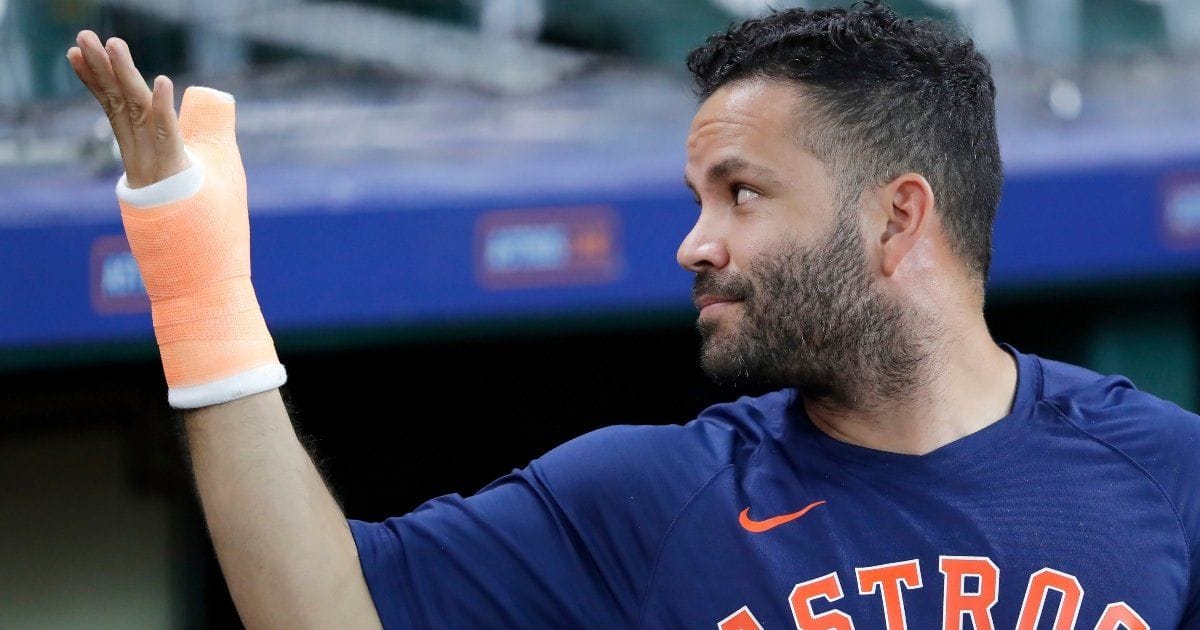 Jugador venezolano de Astros reanuda práctica tras fractura