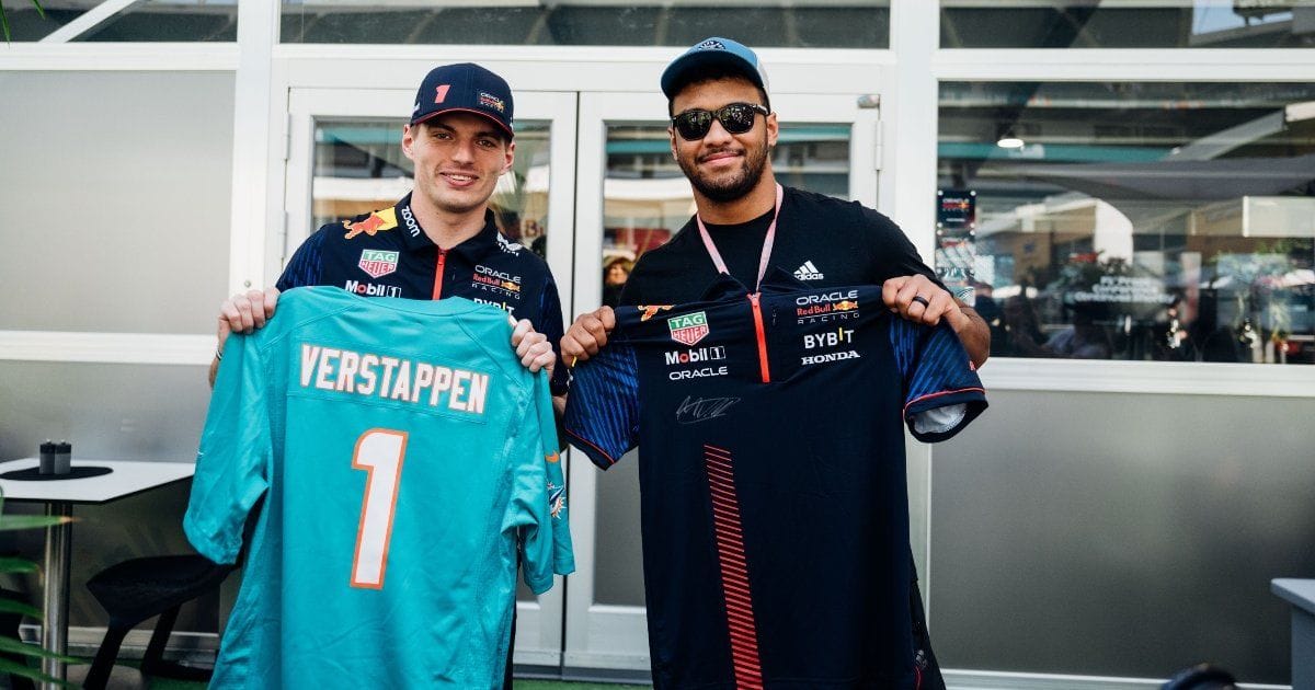 Los pilotos y ases de los Dolphins encienden el fuego en el GP de Miami Los pilotos y ases de los Dolphins encienden el fuego en el GP de Miami