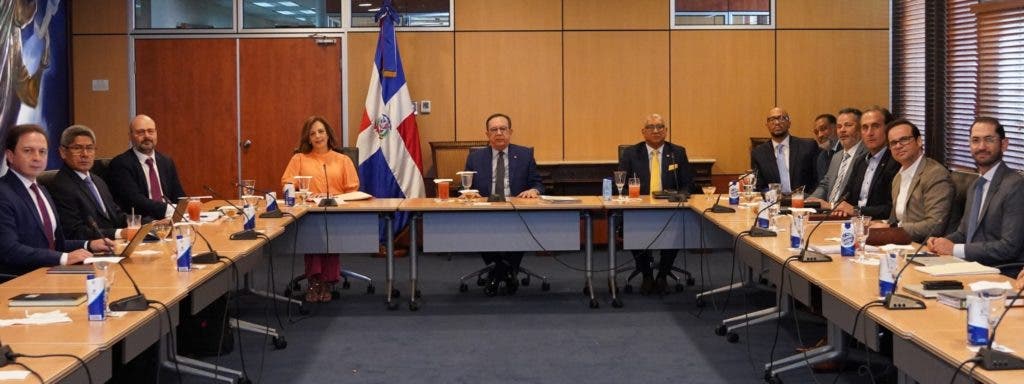 Misión del FMI destaca crecimiento y resiliencia de la economía dominicana Misión del FMI destaca crecimiento y resiliencia de la economía dominicana