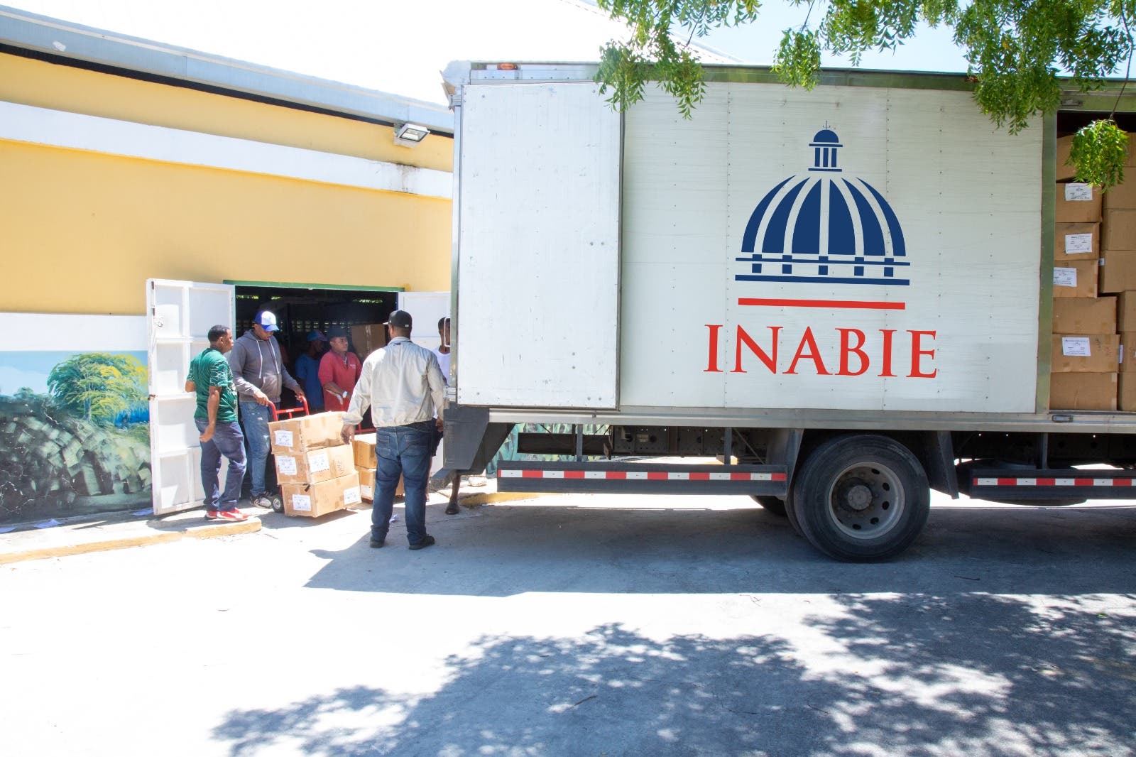 Por primera vez INABIE inicia entrega de útiles escolares para el ciclo escolar 2023-2024 con 4 meses de anticipación