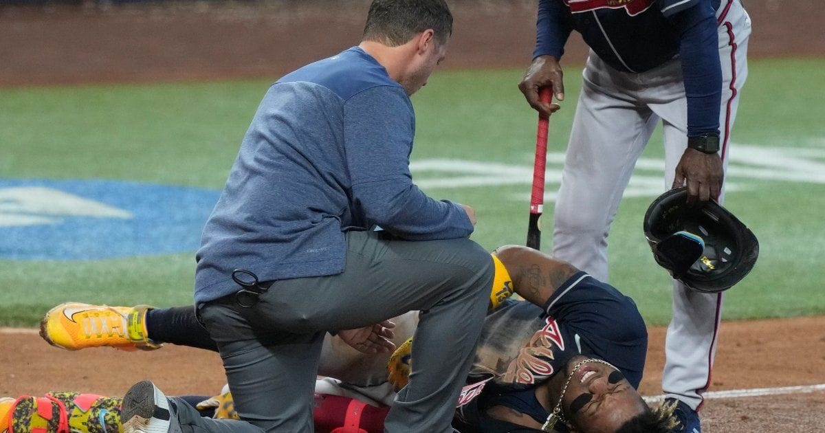 Ronald Acuña se lastima Ronald Acuña se lastima
