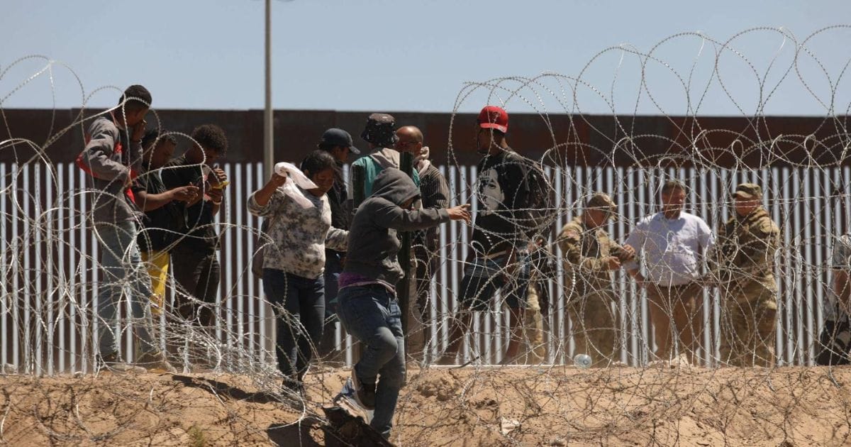 Tensión en Texas: El debate sobre la controvertida ley que permitiría a civiles arrestar a inmigrantes indocumentados