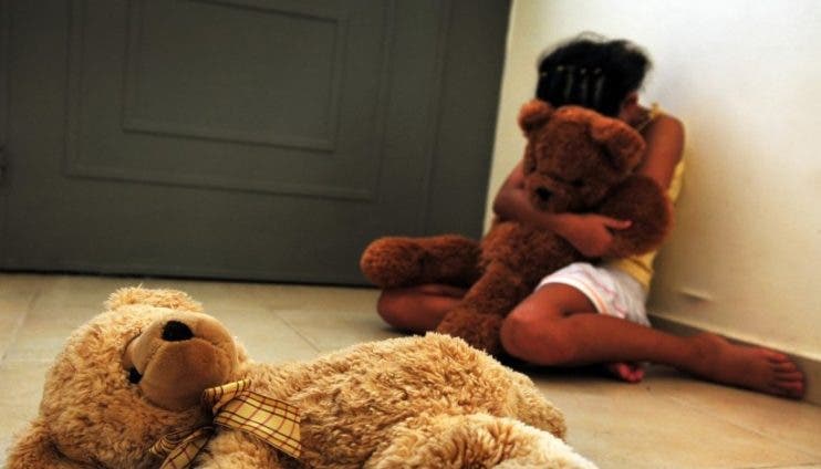 Tribunal impone tres meses de prisión preventiva a hombre que violó a niña, grabó el acto y difundió el video en redes sociales
