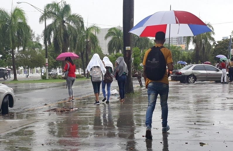 Vaguada seguirá provocando aguaceros, según Meteorología