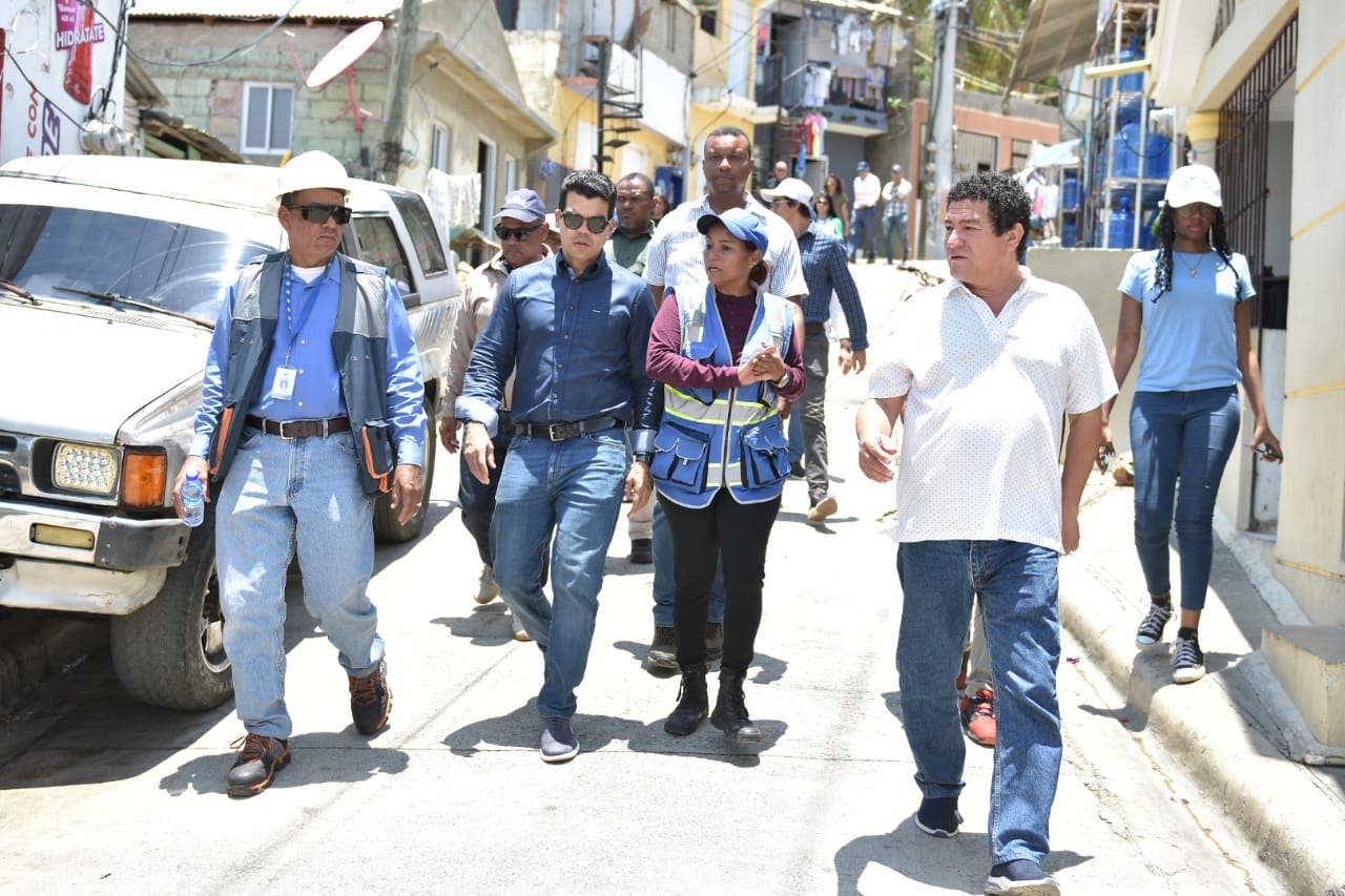 Wellington Arnaud supervisa obras segunda etapa de Arroyo Gurabo Wellington Arnaud supervisa obras segunda etapa de Arroyo Gurabo