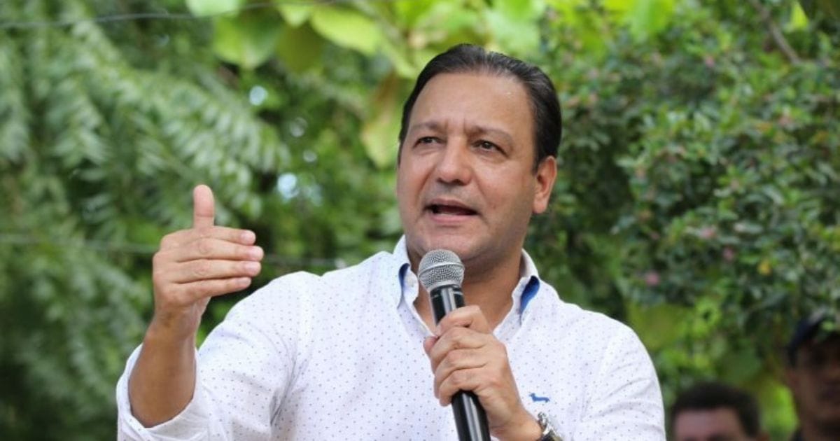 Abinader se enfrenta a promesa incumplida: eliminar anticipo de impuesto sobre la renta