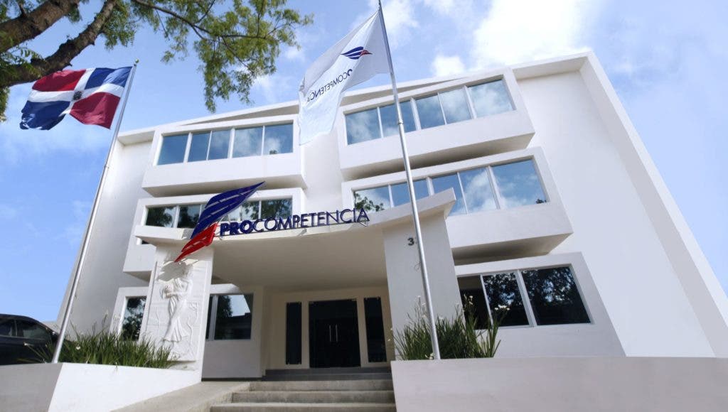 Auditoría en Procompetencia detecta entrega de combustible a personas no autorizadas Auditoría en Procompetencia detecta entrega de combustible a personas no autorizadas