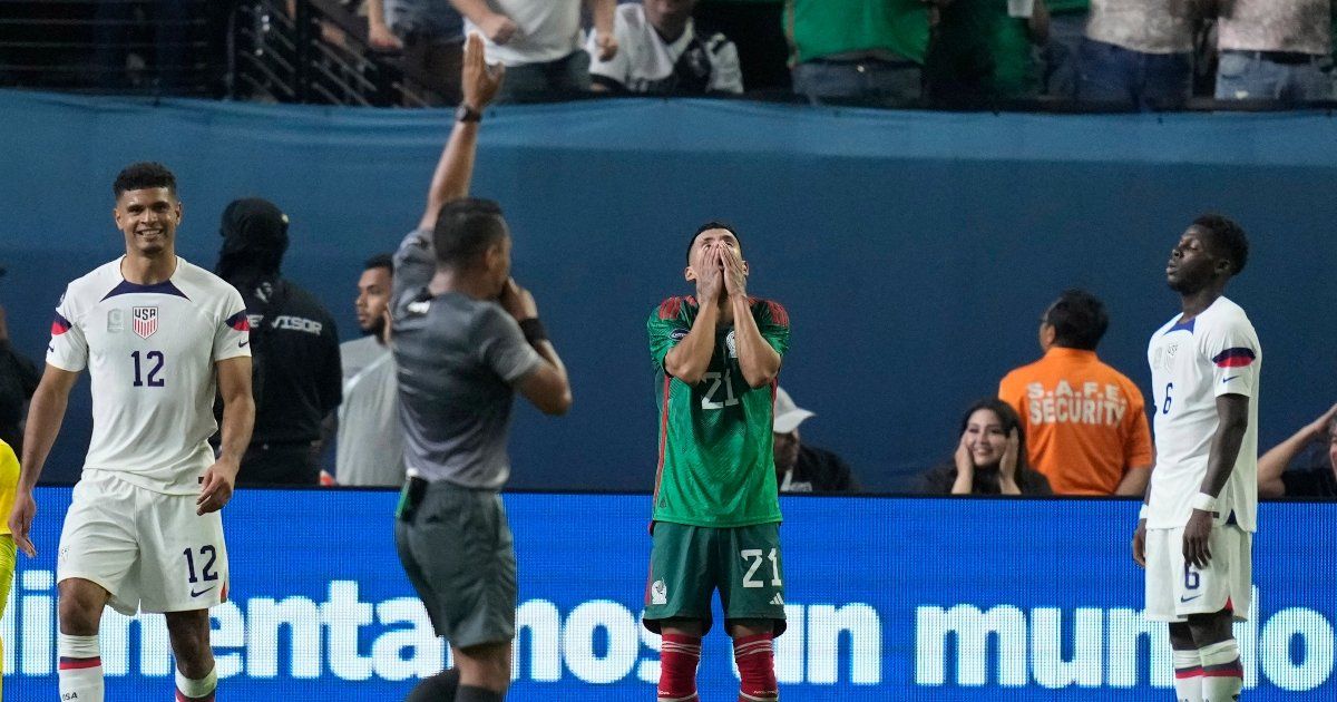 CONCACAF sanciona gritos homófobos en partido de México y Estados Unidos CONCACAF sanciona gritos homófobos en partido de México y Estados Unidos