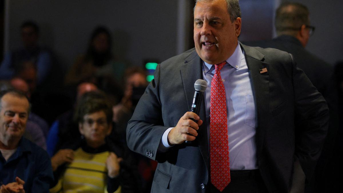 Chris Christie presenta su candidatura a la presidencia de Estados Unidos para rivalizar con Trump Chris Christie presenta su candidatura a la presidencia de Estados Unidos para rivalizar con Trump