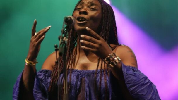 Concha Biuka adoraba el cine y quedó atrapada por música